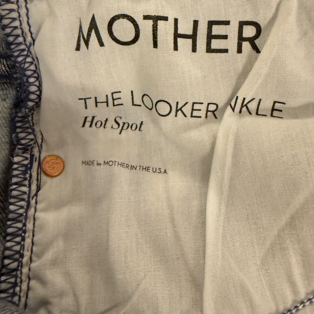 MOTHER The Looker Ankle Jean in Hot Spot Wash - Picture 8 of 8